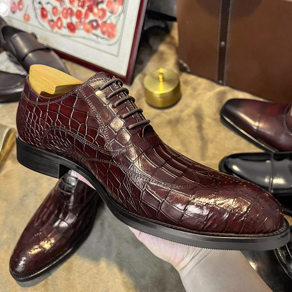 Men's leather shoes